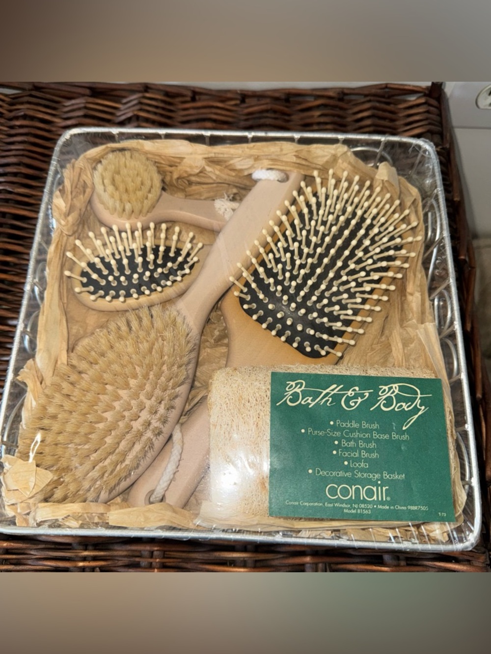 Vintage New in Package Conair Bath Brush Gift Set Natural Wood